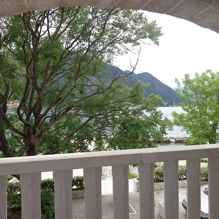 Apartments Bella Di Mare Kotor Bagian luar foto