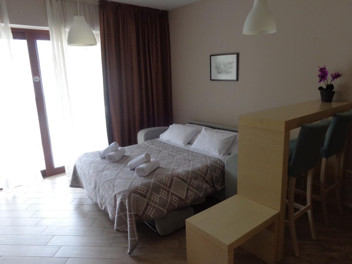 Apartments Bella Di Mare Kotor Bagian luar foto